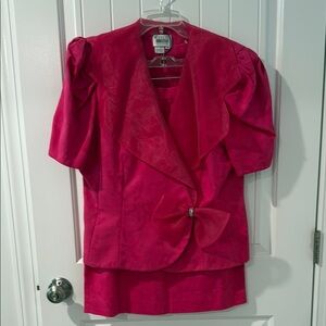 Vintage Leslie Fay Vibrant Pink Skirt Set with Bow